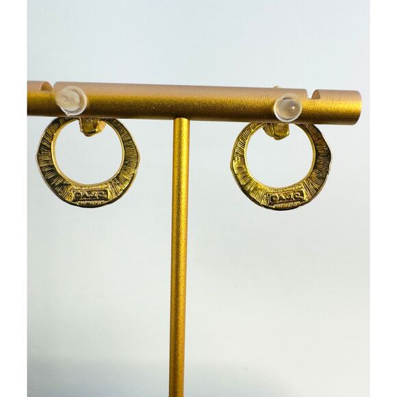 Elegant Vintage AJC Earrings - Picture 3 of 4